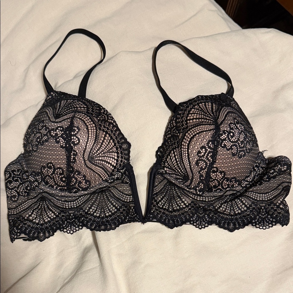 SHEIN Black Lace Bra